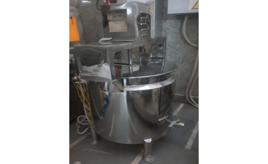S.S-Jacketted- Mixing-Tank-With-Agttator-Gmp-1